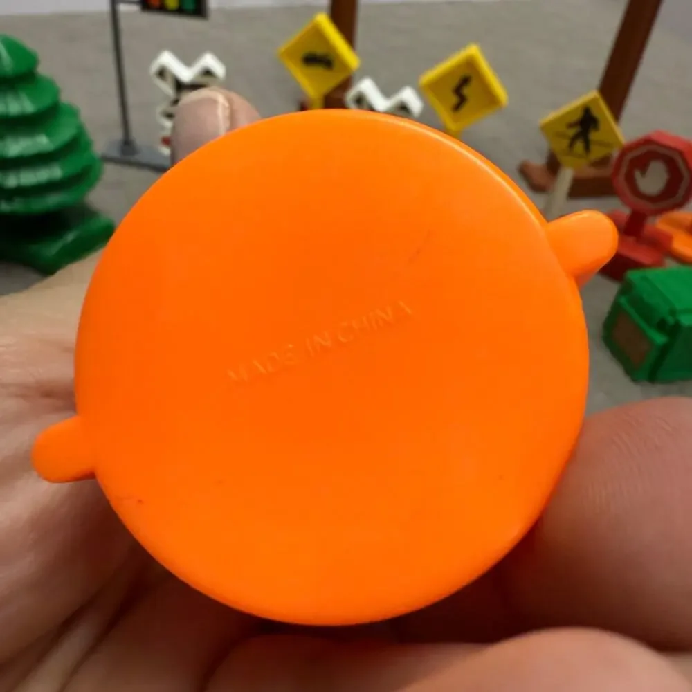 Fisher Price Geotrax Lot Signs Traffic Lights Tree Cones Replacement Pieces
